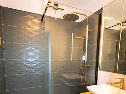 Modern Apartment With sea Views on the Cote Dazur