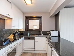 Corner Apartment Near the Center