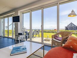 6 Person Holiday Home in Thyholm