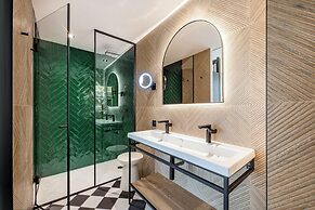 DoubleTree by Hilton Nice Centre Iconic