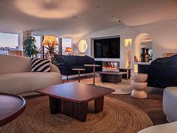 DoubleTree by Hilton Nice Centre Iconic