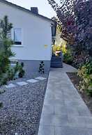 Haus Schumacher Modern Retreat