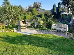 Haus Schumacher Modern Retreat