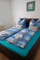 Haus Schumacher Modern Retreat