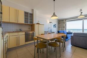 Apartment on Zeedijk With Stunning Sea View