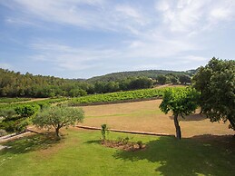 Apartment in Provence Castle With Pool