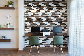 EVEN Bozeman Yellowstone Intl Arpt by IHG