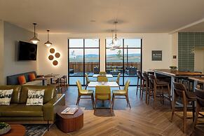 EVEN Bozeman Yellowstone Intl Arpt by IHG