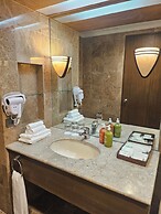 Holiday Inn & Suites Batangas Limapark by IHG