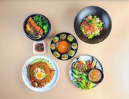 Holiday Inn & Suites Batangas Limapark by IHG