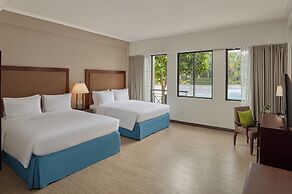 Holiday Inn & Suites Batangas Limapark by IHG