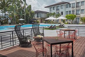 Holiday Inn & Suites Batangas Limapark by IHG