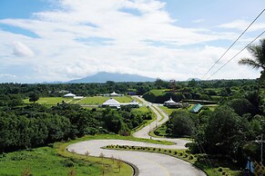 Holiday Inn & Suites Batangas Limapark by IHG