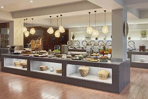 Holiday Inn & Suites Batangas Limapark by IHG