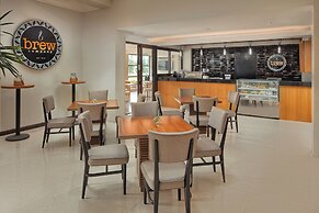 Holiday Inn & Suites Batangas Limapark by IHG