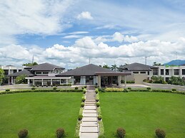 Holiday Inn & Suites Batangas Limapark by IHG