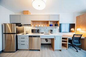 Candlewood Suites Trois Rivieres Ouest by IHG