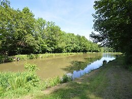 Holiday Home in Rosee Next to a Lake and Forest