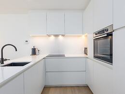 Sunny Apartment With Open Terrace