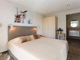 Nature House With two Bedrooms and two Bathrooms