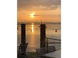 Hygge-huus-burhave Comfortable Holiday Residence