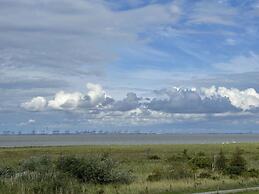 Hygge-huus-burhave Comfortable Holiday Residence