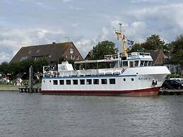 Hygge-huus-burhave Comfortable Holiday Residence