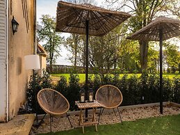 Holiday Home Adjoining a Chateau