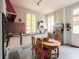 Holiday Home Adjoining a Chateau