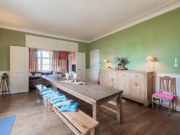 Holiday Home Adjoining a Chateau