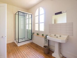 Holiday Home Adjoining a Chateau