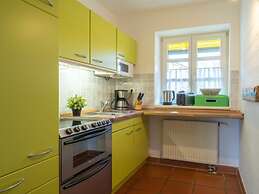 Comfy Apartment With Terrace