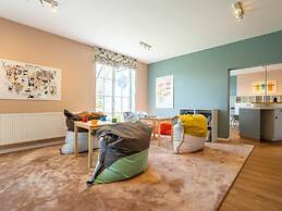 Comfy Apartment With Terrace