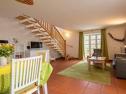 Comfy Apartment With Terrace