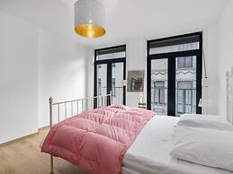 Beachfront Holiday Home Near the Market