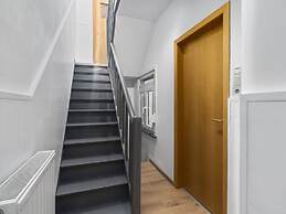 Beachfront Holiday Home Near the Market