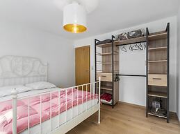 Beachfront Holiday Home Near the Market