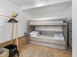 Beachfront Holiday Home Near the Market