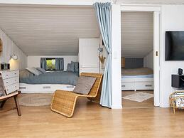 6 Person Holiday Home in Hemmet