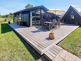 6 Person Holiday Home in Hemmet