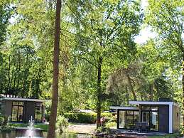 Bunglow With Pool in Hoenderloo