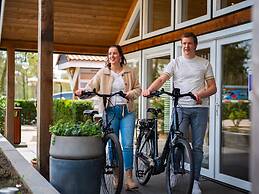 Bunglow With Pool in Hoenderloo