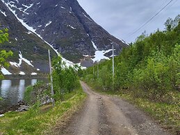 10 Person Holiday Home in Reinfjord-by Traum