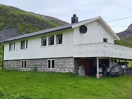10 Person Holiday Home in Reinfjord-by Traum