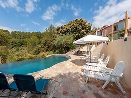 Quiet Vacation Home With Private Pool