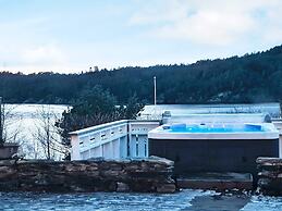 8 Person Holiday Home in Masfjordnes-by Traum