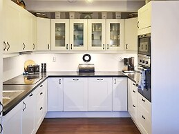 8 Person Holiday Home in Masfjordnes-by Traum