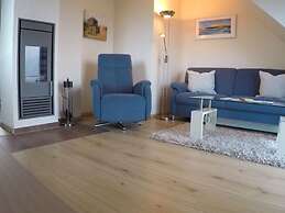 Albatros in the House of Aquarius