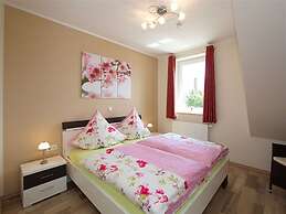 Albatros in the House of Aquarius