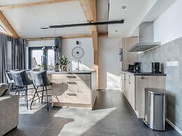 Beautiful House With air Conditioning